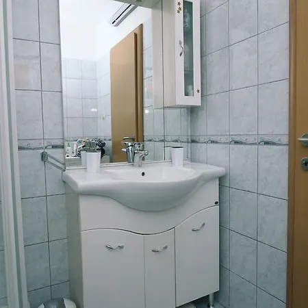 Dominik تروغير