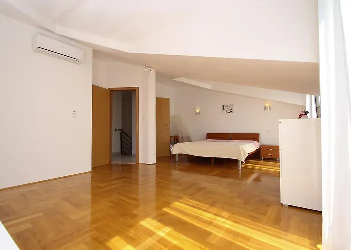 Dominik Apartman Trogir
